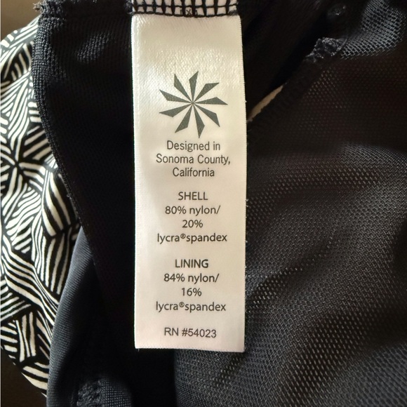 “ATHLETA” Laguna Side Scrunch Tankini - Picture 16 of 16